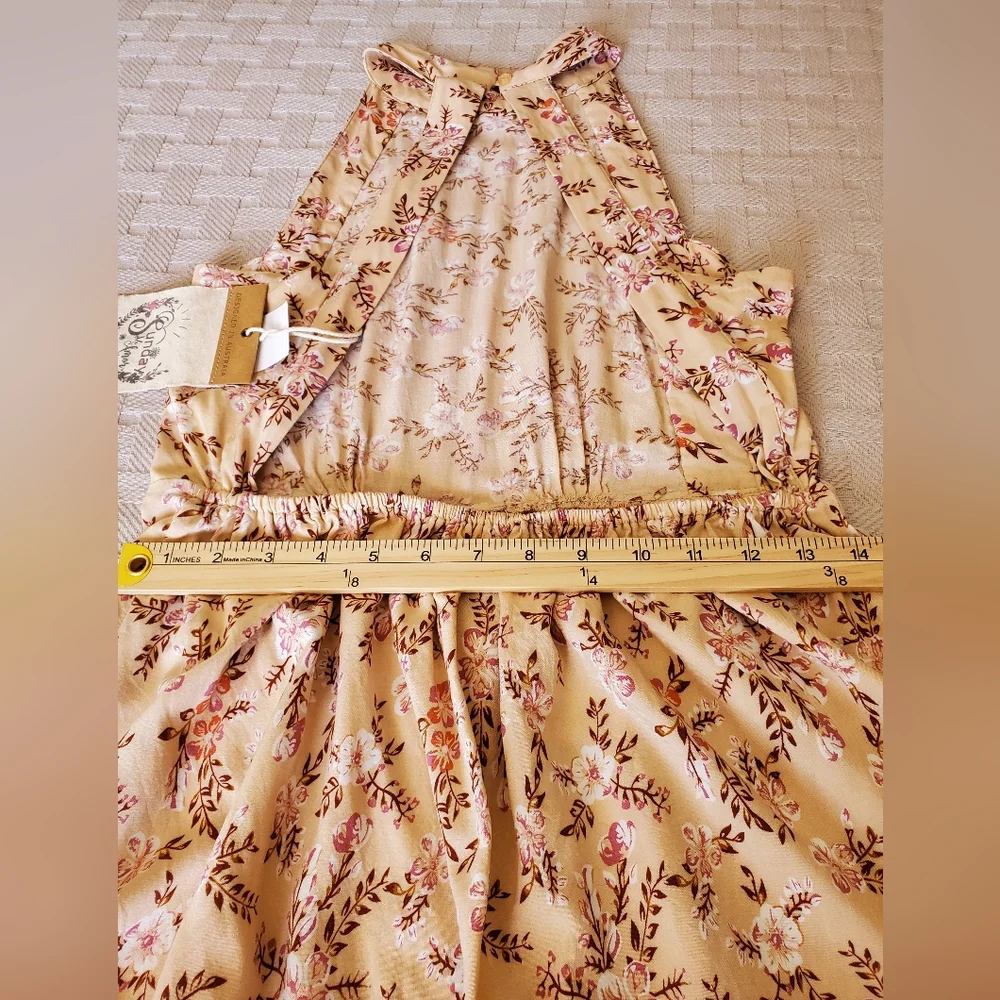 NWT Sunday Mi Amor Floral Open Back  Cutout Detail Dress - Picture 11 of 16